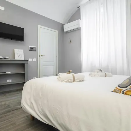 Bed & Breakfast La Lu Cozy Pisa